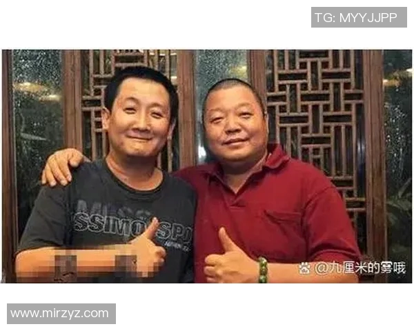 揭秘足球明星背后的顶级保镖身份与传奇故事